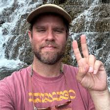 Leo Masic's Instagram, Twitter & Facebook