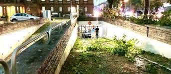 Gewitter mit sturmböen und starkregen haben. 0v4li5etfxjedm