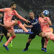 Football club internazionale milano, commonly referred to as internazionale (pronounced ˌinternattsjoˈnaːle) or simply inter, and known as inter milan outside italy. Inter Milan Vs Barcelona Champions League Final Score 1 1 Barca Qualify For Knockout Stage With Away Draw Barca Blaugranes