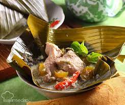 Resep Garang Asem Ayam Ini Memadukan Santan Yang Gurih Belimbing Sayur Yang Segar Dan Cabai Rawit Dalam Satu Hidangan Ayam Ku Resep Makan Malam Resep Makanan