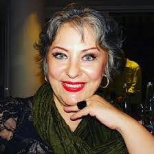 Catherine Durr's Instagram, Twitter & Facebook