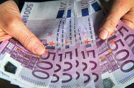 Die ermittler hatten das lokal. Bundesbank Stoppt Ausgabe Spielbank Stuttgart Will Nicht Auf 500 Euro Scheine Verzichten Stuttgart Stuttgarter Zeitung