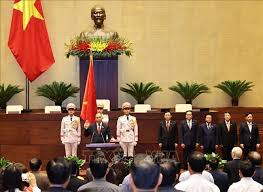 Nguyễn thị kim ngân (sinh ngày 12 tháng 4 năm 1954) là nữ chính trị gia người việt nam.bà là chủ tịch quốc hội thứ 8 của nước cộng hòa xã hội chủ nghĩa việt nam, chủ tịch hội đồng bầu cử quốc gia việt nam. Chá»§ Tá»‹ch NÆ°á»›c Nguyá»…n Xuan Phuc Tuyen Thá»‡ Nháº­m Chá»©c áº£nh Thá»i Sá»± Trong NÆ°á»›c Ná»™i Chinh Ngoáº¡i Giao Thong Táº¥n Xa Viá»‡t Nam Ttxvn