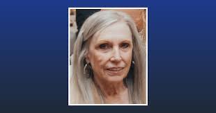 Collette Riley's Instagram, Twitter & Facebook