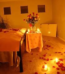 تزيين غرفه النوم ما اجمل لقاء الزوج بعد سفر ابداع افكار