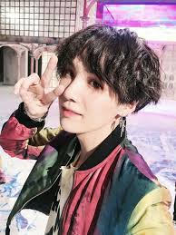 Bts Edits Bts Fancafe Update Love Yourself Tear Do It Like Bts Rm Pls Make Sure To Follow Me Before U Save It Pevcy Znamenitosti Rozovye Princessy