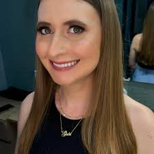 Arrasta pro lado pra ver essa produção ❤️✨️ #mac #maccosmetics #make  #maquiagem