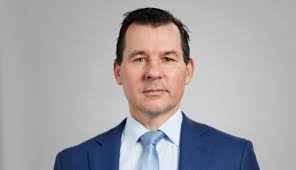 Franklin Templeton hires Stuart Devlin