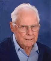 Lisa Kummer's Instagram, Twitter & Facebook