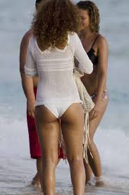  Window Seat's Sexiest Uncut Scenes