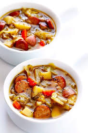 La Delicieuse Recette De La Soupe Au Chou A La Saucisse Facile Et Economique Recette Soupe Au Chou Recette Recettes De Cuisine