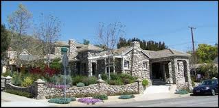 Three building periods spanning 1875 to 1949 produced an eclectic mix of styles, including queen anne, colonial revival, craftsman, prairie, and art deco. Historic Properties In Burbank Burbank Ca