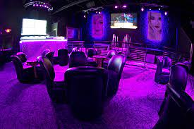 View the gold room chicago gentlemen's club (goldroomchicago.com) location in illinois, united states , revenue, industry and description. The Gold Room Chicago Gentlemen S Club Nightclubs And Music Halls In Stone Park W Lake St Address Schedule Reviews Tel 7083751 Us Info