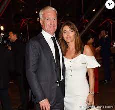 Retrouvez toutes les infos sur claude deschamps avec gala.fr ! Didier Deschamps Comment Sa Femme Claude L A Remis Sur Le Droit Chemin Purepeople