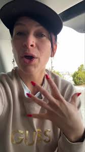 3e jour de bienveillance juste pour toi Belle Âme , « Ne te sous-estime  jamais, tu es capable de bien plus que tu n’imagines. », PS: si tu n’as pas  vu les autre capsules vas-y sans plus tarder 😉🌬️✨🤍, ...