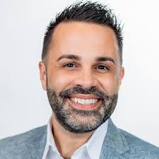 Alex Corzo's Instagram, Twitter & Facebook