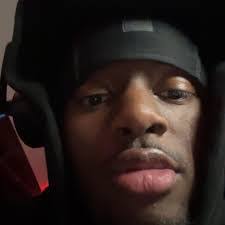 Shakira Howard's Instagram, Twitter & Facebook