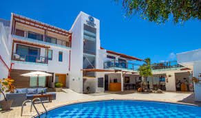 El hotel pic mari se encuentra en el centro de pas de la casa, rodeado por más de 200 km de varias pistas de esquí. Hotel Acacia Official Website