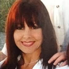 Melissa Calhoun's Instagram, Twitter & Facebook