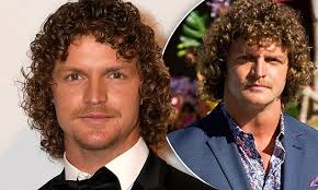 Nick Cummins reveals why he REALLY signed