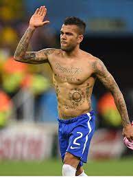 Erkek Yabanci Unlulerin En Iyi Dovme Modelleri Kadin Ve Trend Moda Guzellik Ve Saglik Blogu Dani Alves Homens Fitness Jogadores De Futebol