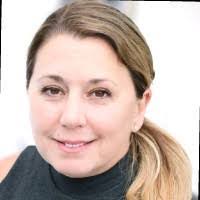 Jeanine Hanson's Instagram, Twitter & Facebook