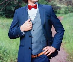 Zur hochzeit möchte man als bräutigam, trauzeuge, aber auch als hochzeitsgast natürlich etwas besonderes anziehen. Hochzeitsweste Richtig Aussuchen Tipps Inspirationen