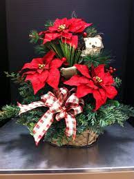 Christmas Poinsettia Country Chic Arrangement In A Burlap Basket Christmas Centerpieces Diy Christmas Floral Arrangements Christmas Flower Arrangements