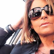 Liza Ring-Dineen (@lizaringdineen)