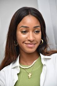 Rama_Dalein_Diallo, fille de notre champion #Cellou_Dalein_Diallo. Une  jeune femme cultivée, polie et toujours prête à aider son prochain!