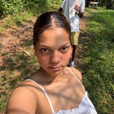 Budget-friendly reading chairs for toddler moms