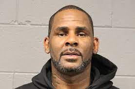He uses classic materials to create music as contemporary as siri's iphone voice. Missbrauchsprozess Gegen R Kelly Sanger Pladiert Auf Nicht Schuldig Panorama Stuttgarter Zeitung