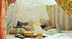 The besten floorless bed tent blocks drafty wind in the room while circulating air inside through a mesh vent on top as well as makes a great nook for reading, studying. How To Create A Stay At Home Camping Date Night