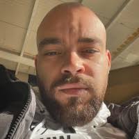 100+ profils pour “Anchev”