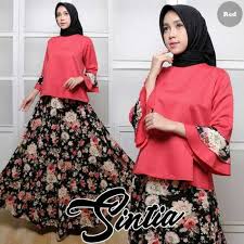 Berikut ini adalah model baju dinas kantor dari berbagai profesi yang dikumpulkan dari berbagai sumber. Model Baju Batik Setelan Rok Payung Grosir Batik Solo Terkini