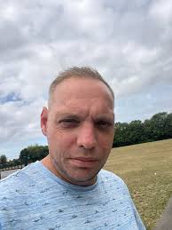 Hi I am Dan from Herefordshire I am looking to make some friends