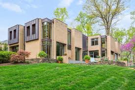 Mid Century Modern Homes For Sale In Northern Virginia Haymarket Homeowner Modern Homes For Sale Mid Century Modern House Modern House