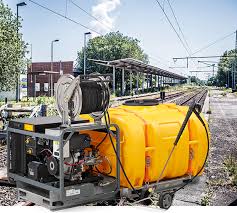 Identify the weeds you plan to kill using the boiling water method. Weed Control Cemo Gmbh