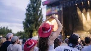 DAS FEST Karlsruhe 2025: Line-Up, Jubiläum & Alle Infos!