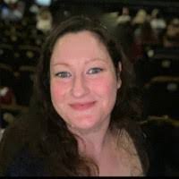 Amanda Sloane's Instagram, Twitter & Facebook