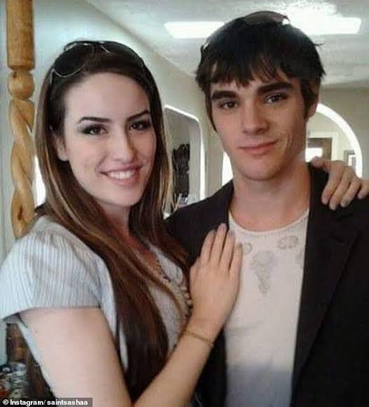 Breaking Bad star RJ Mitte's ex-girlfriend breaks silence on his  devastating death at age 34 | Daily Mail Online