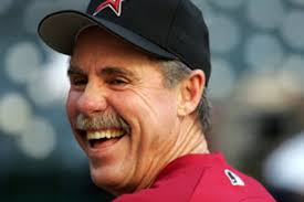 How do you pitch to Ryan Howard? Intentionally