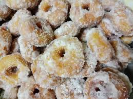 Resepi kuih keria ini tidaklah sukar, sesiapa sahaja boleh sediakan hidangan ini. Kuih Keria Lembut Dan Sedap Miza Talib