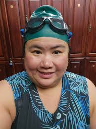 Novice Tri Poster Girl Sharon Louise Finn-Davey is going to be swimming  from Jersey to France tomorrow! Keep your fingers crossed for her for good  weather and calm seas! Good luck Sharon! |