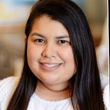 Caitlin Weis's Instagram, Twitter & Facebook