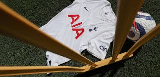 Die erste änderung ist das sponsorenlogo. Tottenham Hotspur Marks Centenary Of Iconic Cockerel With New Nike Home Kit For 2021 22 Tottenham Hotspur