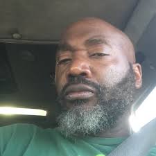 Kirk Cousins' wife, Julie, got emotional discussing when he found out he  was being benched — and how moving it was for her hearing Kirk call Michael  Penix Jr. that night to