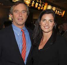 Has a message for you: Robert Kennedy Jr Seine Grosse Liebe Ging An Ihm Zugrunde Welt