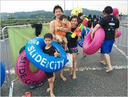 Slide the city is a global phenomenon that brings a gigantic slip n' slide onto city streets and has invaded major cities such as united states the premium slide was first brought to malaysia in december 2015 by monkey theory sdn. Slide The City Malaysia Home Is Where My Heart Is