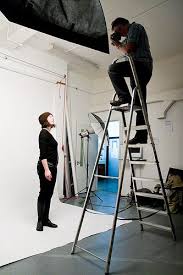 Setting up a home photography studio is a relatively simple process with minimum start up costs. Studio Set Up Home Studio Photography Small Photography Studio Photography Studio Design